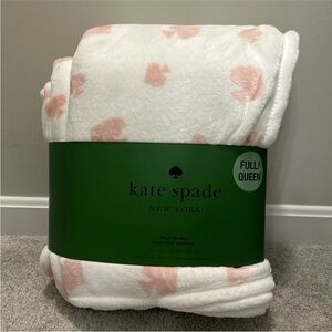 NWT QUEEN kate spade Plush Blanket - White and Pink